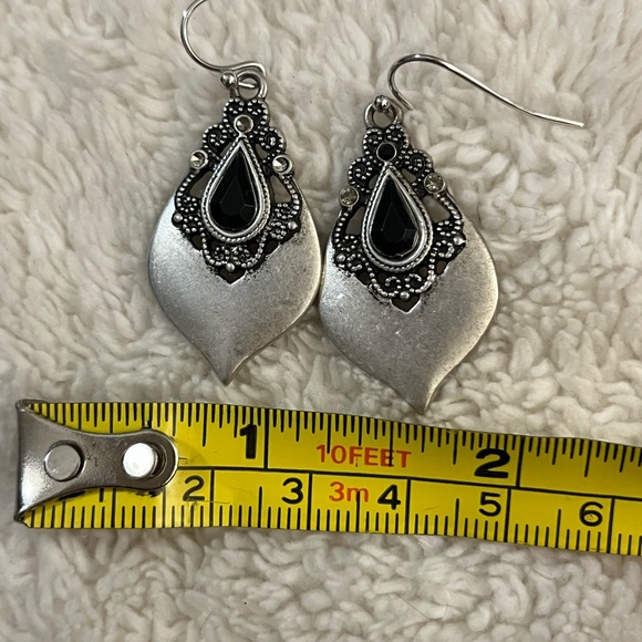 Lia Sophia Black and Silver Ornate Earrings - Picture 5 of 5